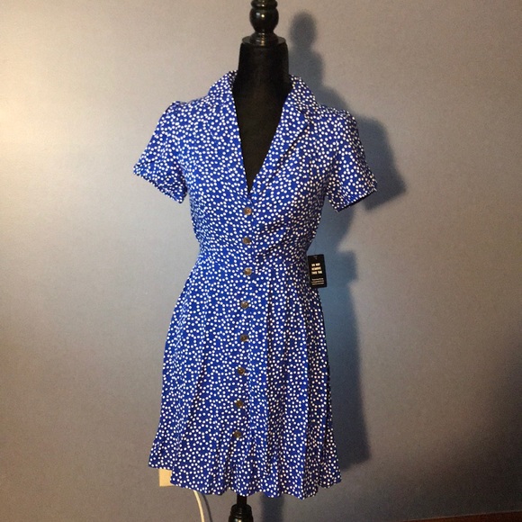 Printed Button Front Collar Dress - Picture 2 of 8